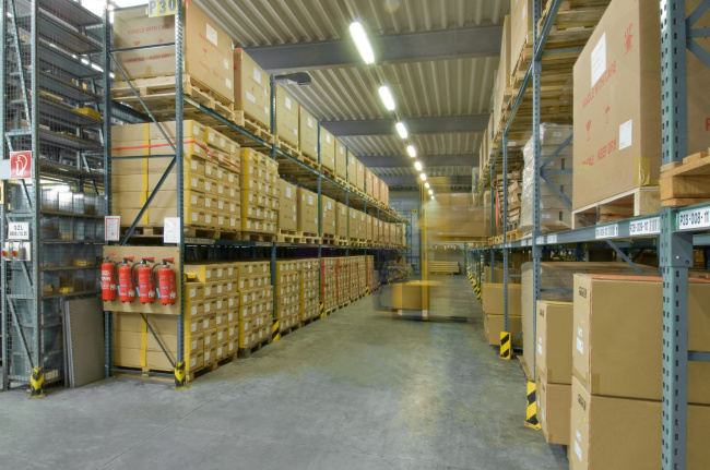 wearhouse01